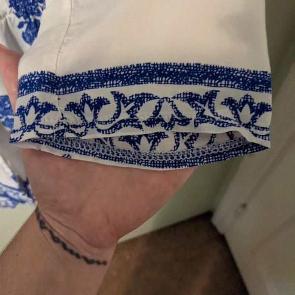 Pre-Worn White and Blue Romper XL with Korean label 🏷️ OBO - Picture 10 of 14